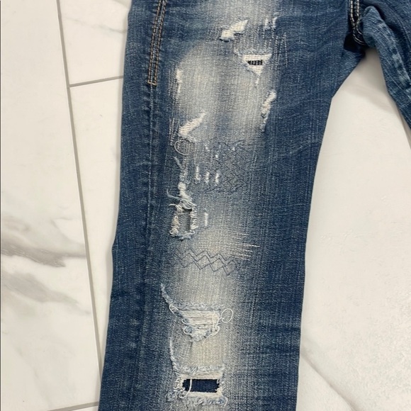 Distressed Silver Aiko skinny Mid Rise Medium Wash Jeans - Picture 9 of 12